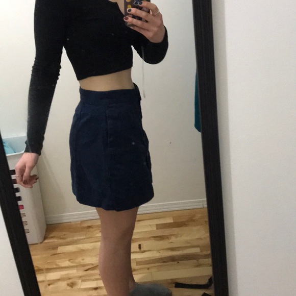 Navy blue button-up skirt with pockets - Picture 5 of 5